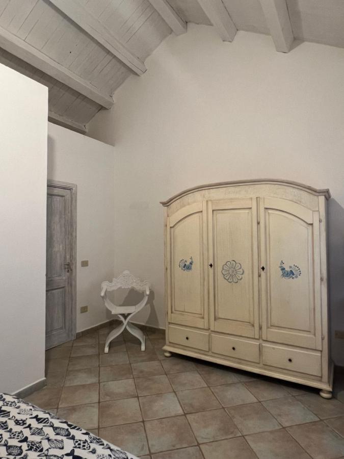 Appartamento Il Caracolo A Cala Francese La Maddalena  Exterior photo